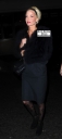 Sarah_Harding_leaving_Nobu_with_mum_and_friends_10_12_09_285229.jpg