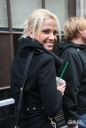 Sarah_Harding_leaving_Radio_One_studios_151209_28129.jpg