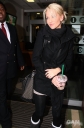 Sarah_Harding_leaving_Radio_One_studios_151209_281529.jpg