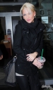 Sarah_Harding_leaving_Radio_One_studios_151209_281829.jpg