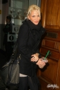 Sarah_Harding_leaving_Radio_One_studios_151209_283029.jpg