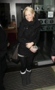Имя файла=Sarah_Harding_leaving_Radio_One_studios_151209_284129.jpg
Размер файла=33КБ
Размеры=315x512
Дата=Март 29, 2012 Sarah_Harding_leaving_Radio_One_studios_151209_284129.jpg