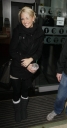 Имя файла=Sarah_Harding_leaving_Radio_One_studios_151209_284329.jpg
Размер файла=27КБ
Размеры=270x511
Дата=Март 29, 2012 Sarah_Harding_leaving_Radio_One_studios_151209_284329.jpg