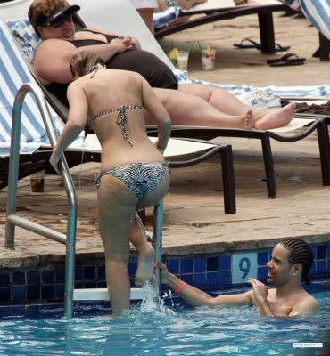 Kimberley_and_Justin_in_the_Carribean_16_06_09_281929.jpg