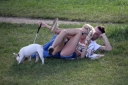 Sarah_Harding_and_Tom_in_the_park2C_London_31_05_09_282129.jpg