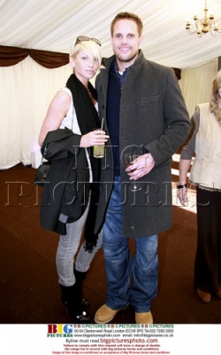 Sarah_Harding_at_The_Royal_County_of_Berkshire_Polo_Club_21_02_09_28229.jpg