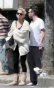 Sarah_Harding_goes_to_the_dentist_in_London_220509_28429.jpg