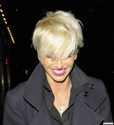 Sarah_leaving_The_Groucho_Club_260309_2812829.jpg