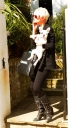 Sarah_Harding_leaving_her_home_010409_282029.jpg