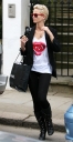 Имя файла=Sarah_Harding_leaving_her_home_020409_281129.jpg
Размер файла=416КБ
Размеры=1499x2880
Дата=Март 29, 2012 Sarah_Harding_leaving_her_home_020409_281129.jpg