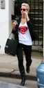 Имя файла=Sarah_Harding_leaving_her_home_020409_28229.jpg
Размер файла=436КБ
Размеры=1499x2986
Дата=Март 29, 2012 Sarah_Harding_leaving_her_home_020409_28229.jpg