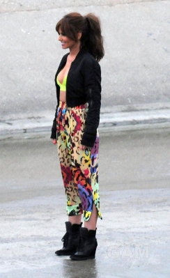 Cheryl_Cole_filming_a_music_video_in_LA_31_03_12_2810629.jpg