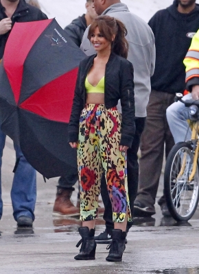 Cheryl_Cole_filming_a_music_video_in_LA_31_03_12_2812829.jpg