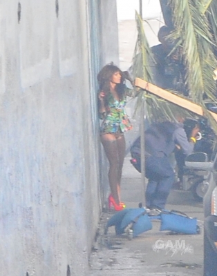 Cheryl_Cole_filming_a_music_video_in_LA_31_03_12_282529.jpg