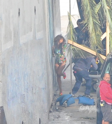 Cheryl_Cole_filming_a_music_video_in_LA_31_03_12_282629.jpg
