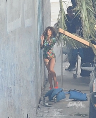 Cheryl_Cole_filming_a_music_video_in_LA_31_03_12_28529.jpg