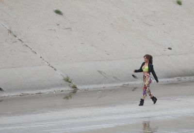 Cheryl_Cole_filming_a_music_video_in_LA_31_03_12_286329.jpg