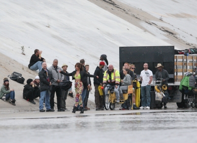 Cheryl_Cole_filming_a_music_video_in_LA_31_03_12_287029.jpg