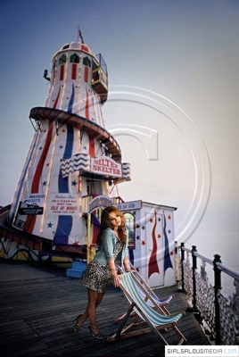 Kimberley_Walsh_-_Sven_Arnstein_OK_Magazine_2011_28729.jpg