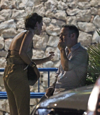 Sarah_and_Tom_out_in_Ibiza_at_4am_14_07_11_282029.jpg
