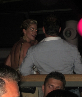 Sarah_and_Tom_out_in_Ibiza_at_4am_14_07_11_283929.jpg