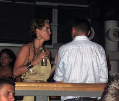 Sarah_and_Tom_out_in_Ibiza_at_4am_14_07_11_284029.jpg