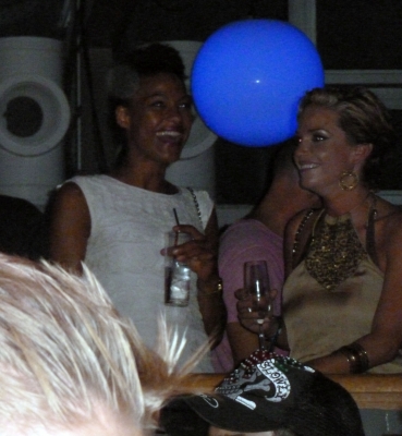 Sarah_and_Tom_out_in_Ibiza_at_4am_14_07_11_284729.jpg