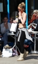 Sarah_Harding_arriving_home_after_Yoga_30_03_12_281329.jpg