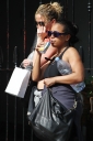 Sarah_Harding_arriving_home_after_Yoga_30_03_12_281829.jpg