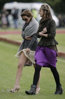 Sarah_Harding_at_Beaufort_Polo_Club_19_06_11_28129.jpg