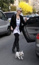 Sarah_Harding_leaving_home_with_Tommy_060409_281229.jpg