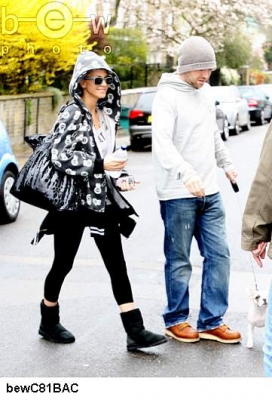 Sarah_Harding_takes_a_trip_to_the_dentist_260309_281429.jpg