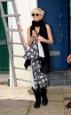 Sarah_Harding_takes_a_trip_to_the_dentist_260309_281029.jpg