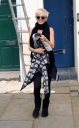 Sarah_Harding_takes_a_trip_to_the_dentist_260309_28329.jpg