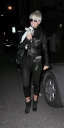 Sarah_Harding_visits_a_mystery_man_in_Camden_13_02_09_281429.jpg