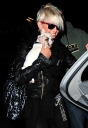 Sarah_Harding_visits_a_mystery_man_in_Camden_13_02_09_281929.jpg