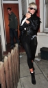 Имя файла=Sarah_Harding_visits_a_mystery_man_in_Camden_13_02_09_28529.jpg
Размер файла=1240КБ
Размеры=1416x2560
Дата=Апр 01, 2012 Sarah_Harding_visits_a_mystery_man_in_Camden_13_02_09_28529.jpg
