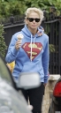 Sarah_Harding_walking_with_her_dog_and_Tom_25_05_09_281429.jpg