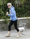 Sarah_Harding_walking_with_her_dog_and_Tom_25_05_09_28829.jpg