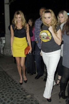 Nadine_Coyle_and_Jason_Bell_go_to_STK2C_270109_28429.jpg
