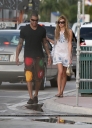 Nadine_Coyle_and_Jason_Bell_Out_and_About_in_Miami_01012009_281129.jpg