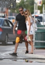 Nadine_Coyle_and_Jason_Bell_Out_and_About_in_Miami_01012009_281229.jpg
