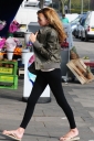 Nadine_Coyle_Goes_To_A_Tanning_Salon_in_London2C_060409_28629.jpg