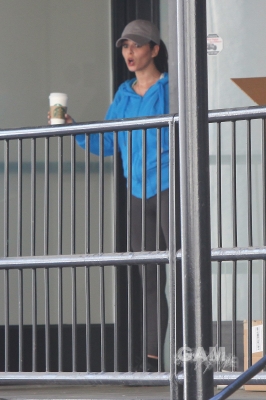 Cheryl_Cole_outside_a_dance_studio_in_LA_28_03_12_28429.jpg