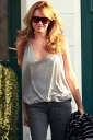 Nadine_Coyle_leaving_her_house_this_morning_190309_28529.jpg