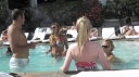 Nadine_in_the_pool_at_her_hotel_in_Los_Angeles_26_06_09_28429.jpg