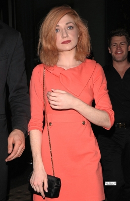 Nicola_leaving_Mayfair_hotel_going_to_Bungalow_82C_17_06_09_282229.jpg