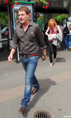 Nicola_Roberts_and_boyfriend_at_London_Zoo2C_London_17_06_09_28629.jpg