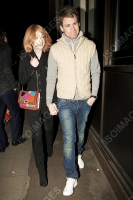 Nicola_Roberts_and_boyfriend_leaving_Nobu_210209_28829.jpg