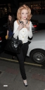 Nicola_Roberts_arrives_at_her_hotel_260509_28229.jpg